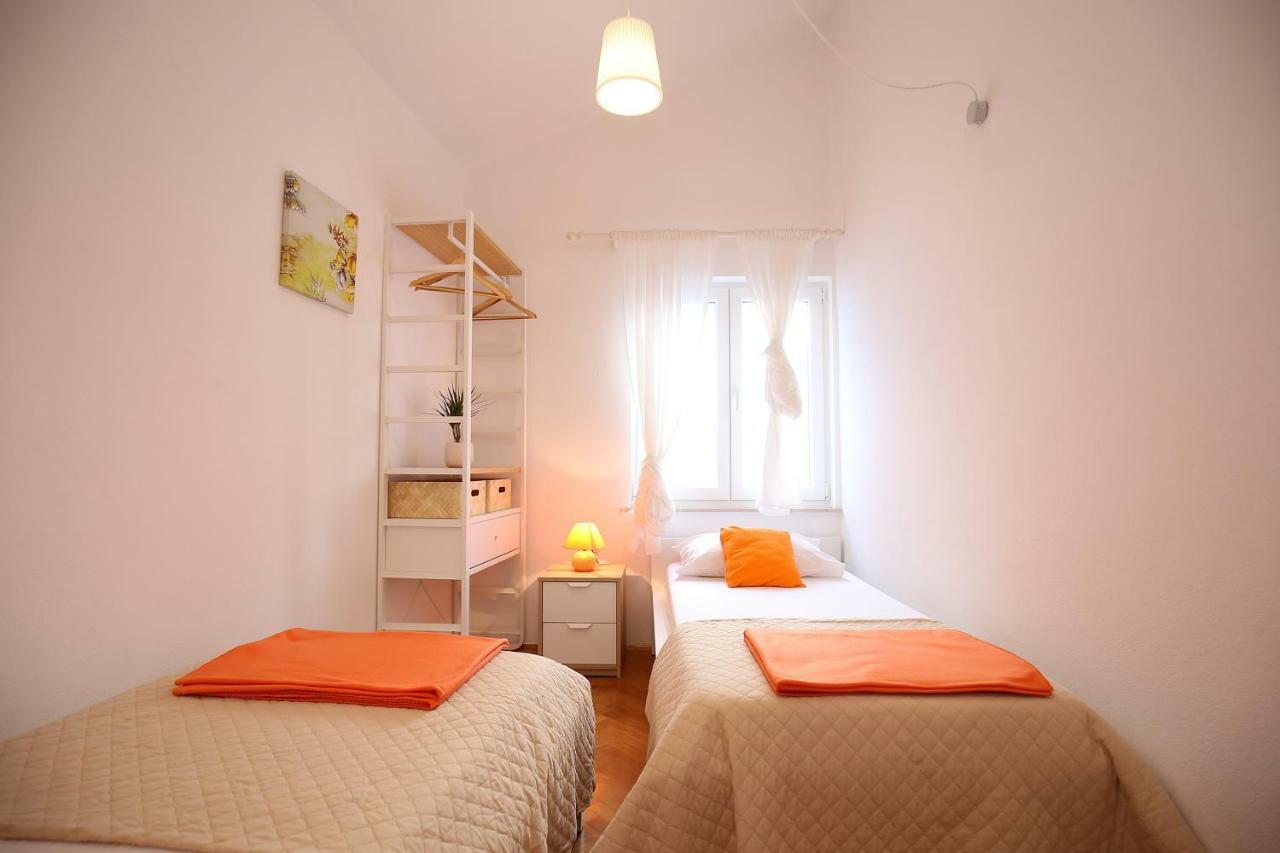 Apartments Ines Murter Exterior foto