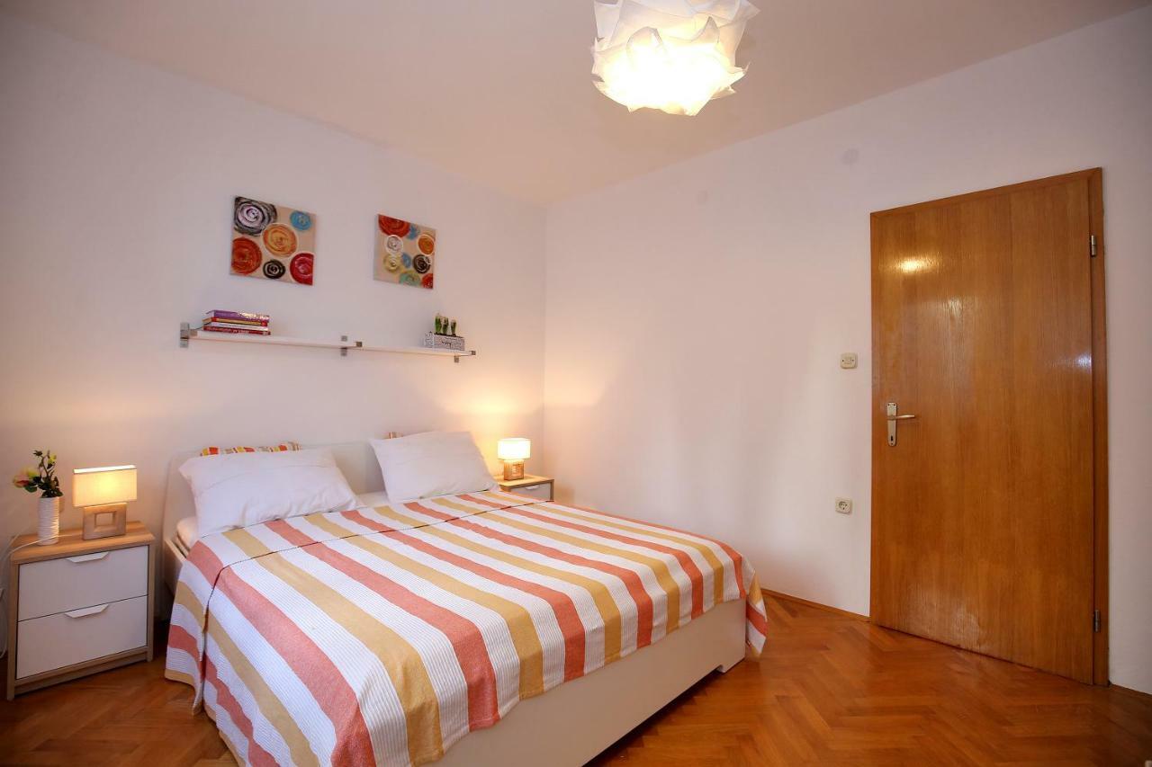 Apartments Ines Murter Exterior foto