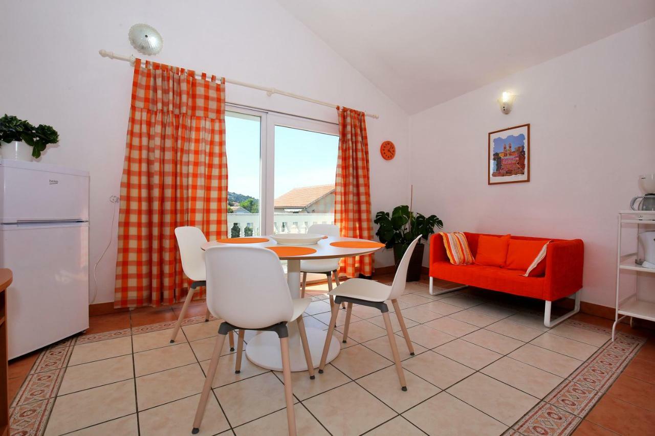 Apartments Ines Murter Exterior foto