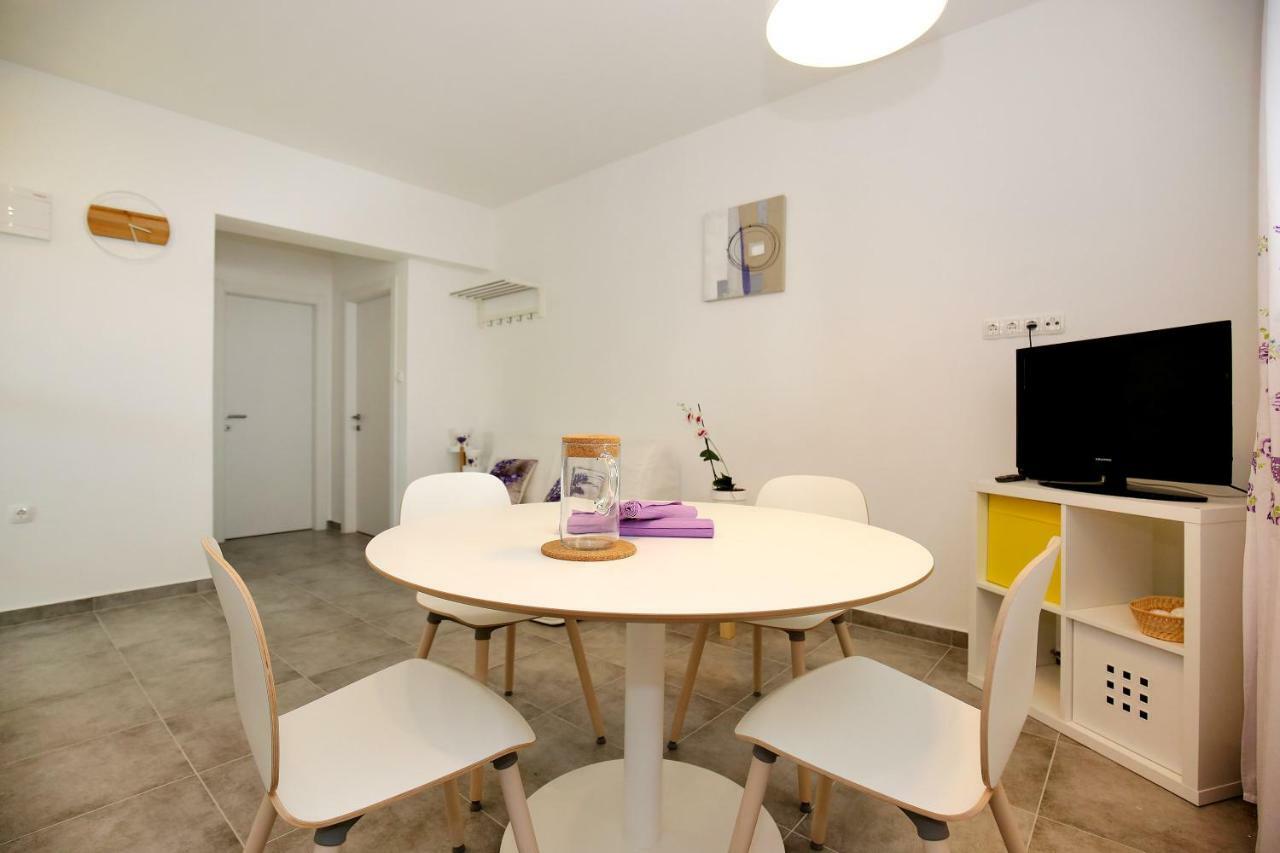 Apartments Ines Murter Exterior foto