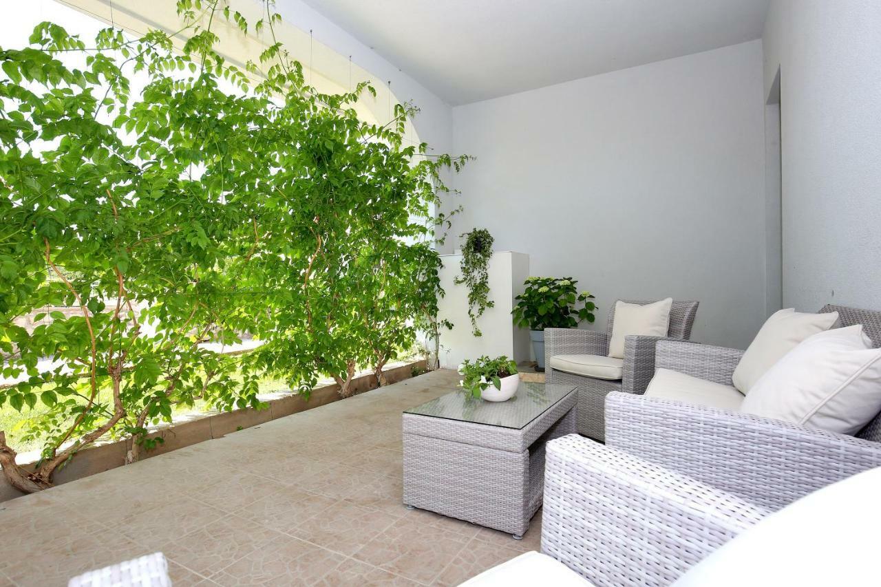 Apartments Ines Murter Exterior foto