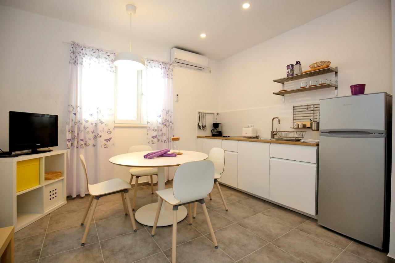 Apartments Ines Murter Exterior foto