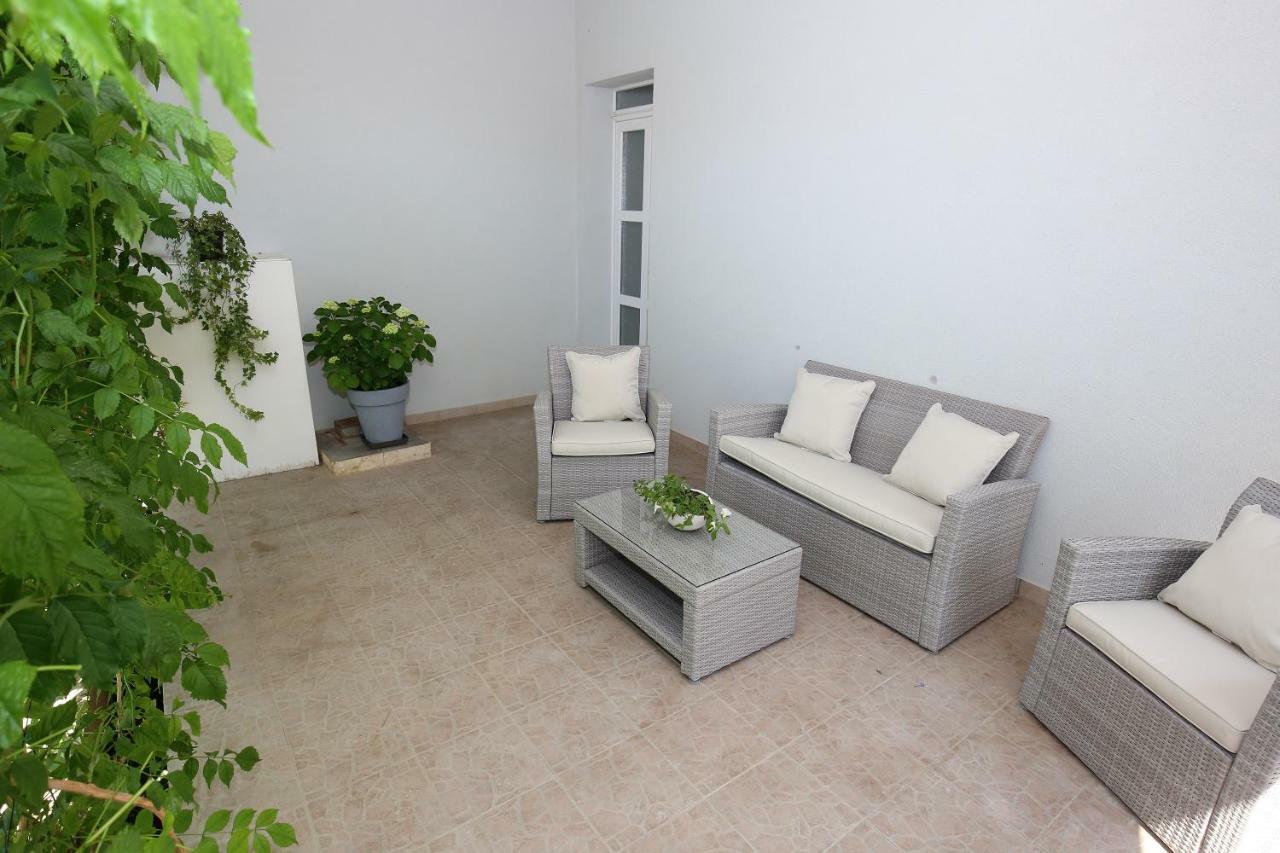 Apartments Ines Murter Exterior foto