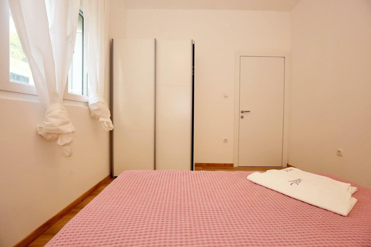 Apartments Ines Murter Exterior foto