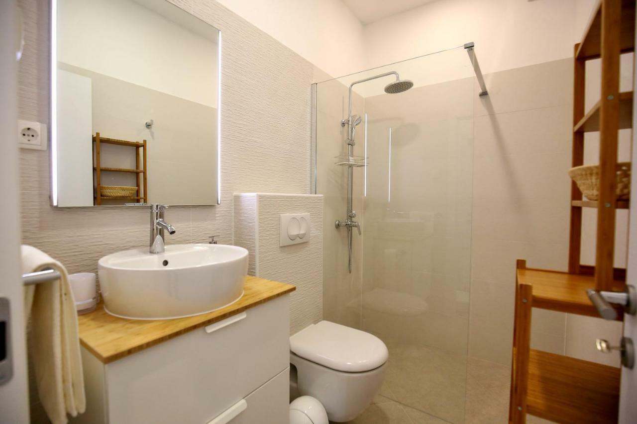 Apartments Ines Murter Exterior foto